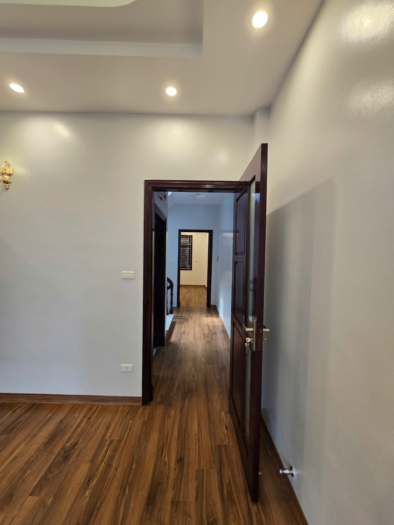 Chính chủ bán nhà 5 tầng, 67,5m² full nội thất tại Lai Xá, Hoài Đức, giá đầu tư