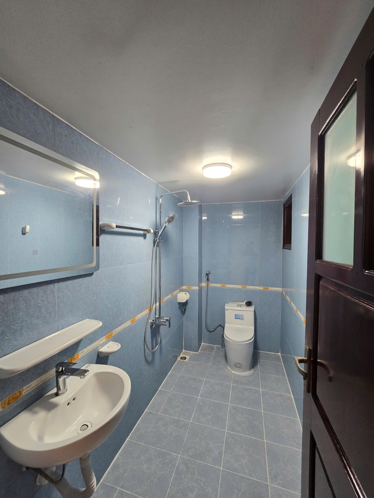 Chính chủ bán nhà 5 tầng, 67,5m² full nội thất tại Lai Xá, Hoài Đức, giá đầu tư